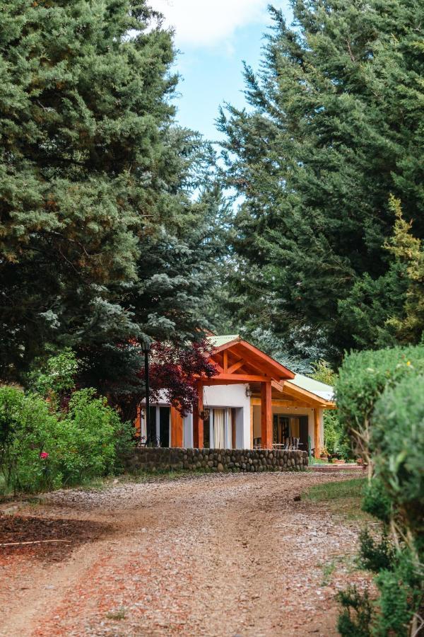 Estancia Quillen Lodge - Hosteria อาลูมิเน ภายนอก รูปภาพ